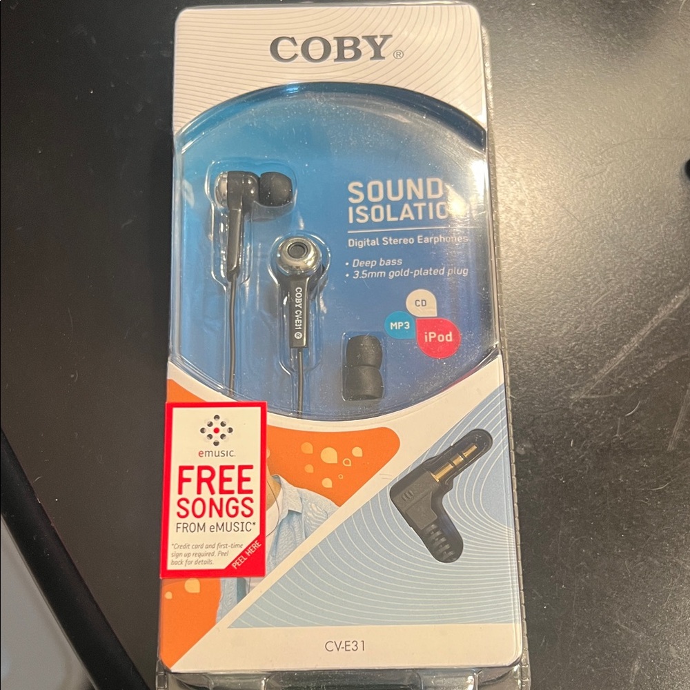 Coby Black Digital Stereo Earphones with Sound Isolation